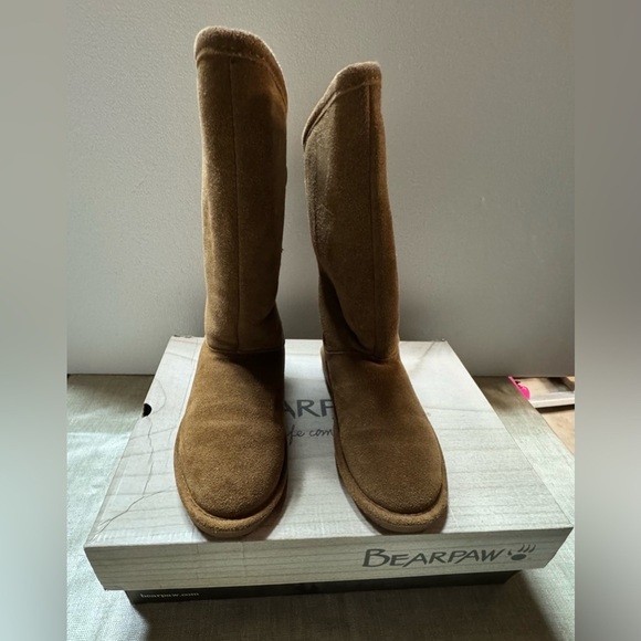BearPaw Other - Bearpaw Phylly Youth Winter Boots -
Size 4